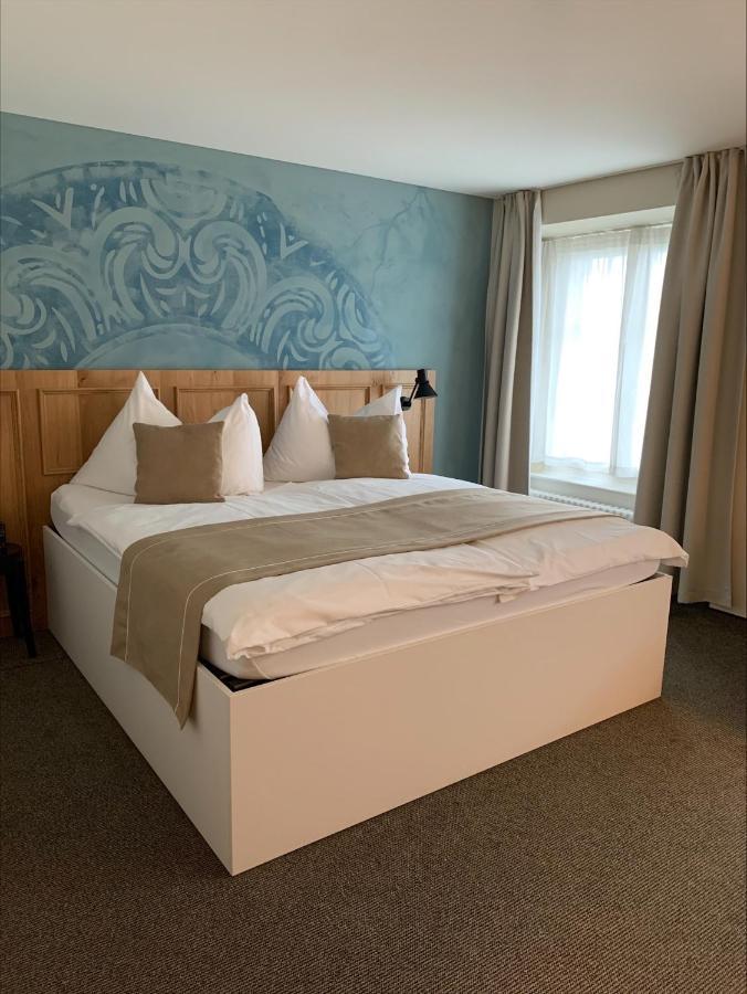 Hotel Engel Am Bahnhof Wädenswil Esterno foto